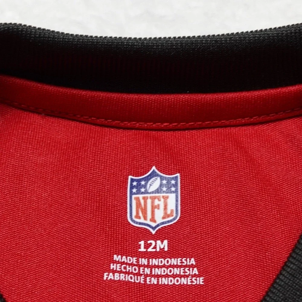NFL Team Apparel Jersey Set Baby 12M Red Black Tampa Bay Buccaneers 9K1I1RT01